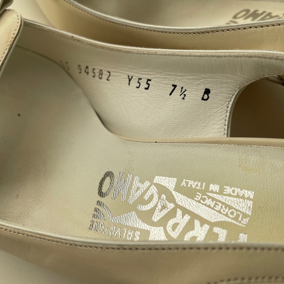 Salvatore Ferragamo Cream Kitten heel sling back sz37 - Picture 3 of 5